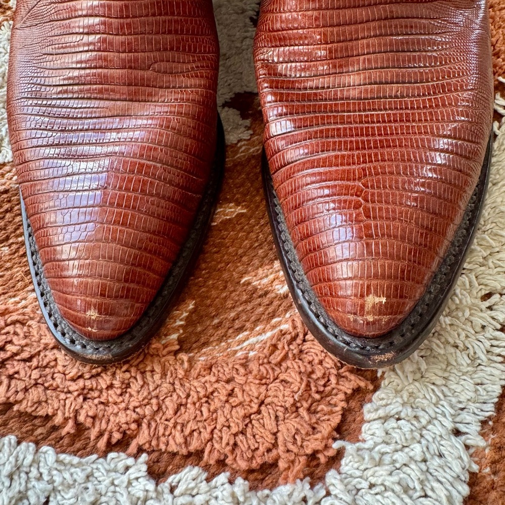 Vintage Tony Lama Exotic Lizard Black and Cognac Western Heeled Boots. - Picture 3 of 14
